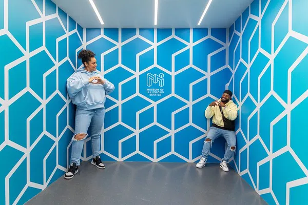 Seattle Museum of Illusions: Skip-the-Line Fun!