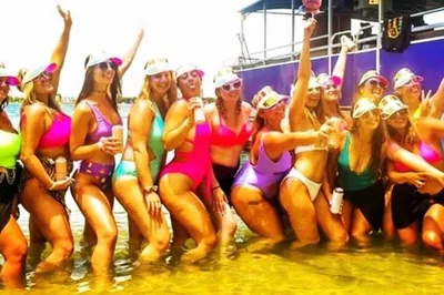 Miami's Ultimate 3-Hour Boat Party: Cruise to Paradise!