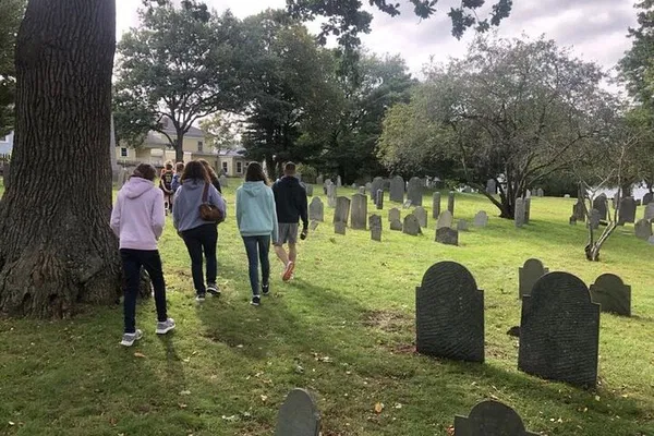 Salem Kids' Ghost Tour: Spooky Family Fun!