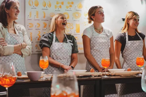 Rome Cooking Class: Spritz & Spaghetti Fun!