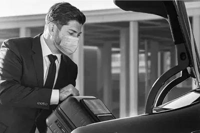 Effortless Florida Airport Transfers: Luxury & Style Await