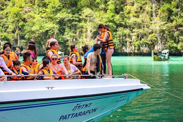 Phuket's Paradise: Snorkel & Explore Phi Phi & Khai Islands!