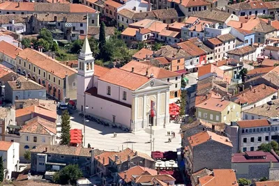 Poreč Walking Tour: Uncover Hidden History!