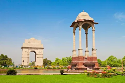 Discover Delhi's Dichotomy: A Private Journey Through Old & New