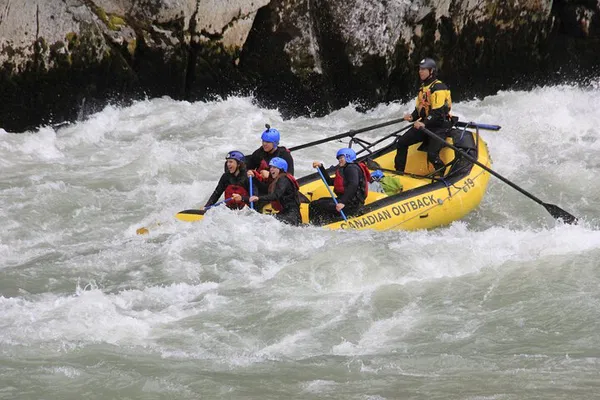 Elaho River: Conquer Squamish's Wildest Whitewater!