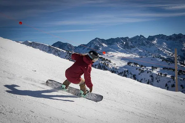 Master Baqueira's Slopes: Personalized Snowboard Lessons for All Levels