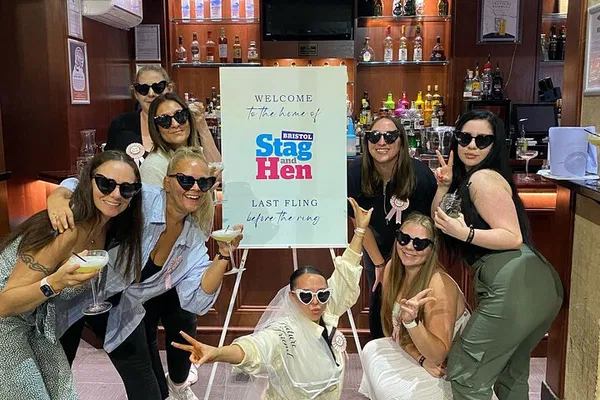 Shake It Up: Bristol's Ultimate Cocktail Class Experience!