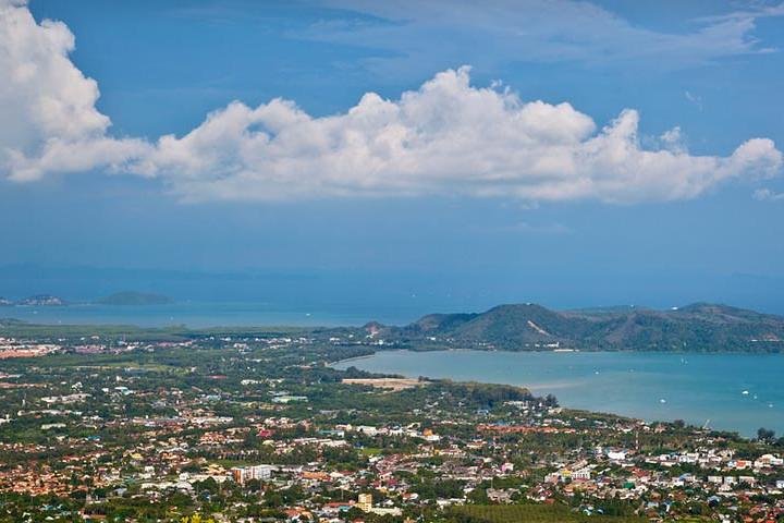 Discover Phuket's Charms: A Sightseeing City Tour