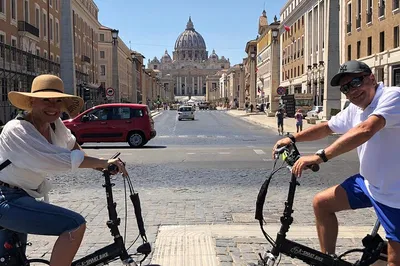 Uncover Rome's Hidden Gems: A Personalized 3-Hour Bike Adventure