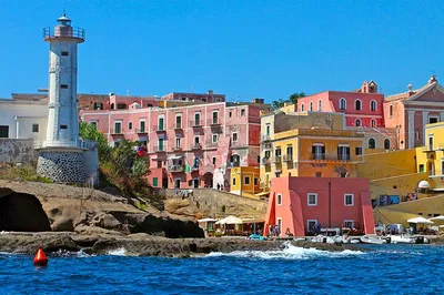 Discover Ponza: Boat Tour, Island Views & Seaside Spaghettata