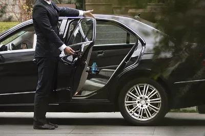 Stress-Free Rome Airport Transfers: Private Chauffeur Service