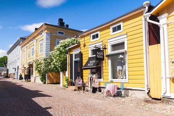 Helsinki & Medieval Porvoo: A Captivating Day Tour