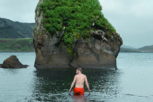 Reykjavik's Nature Cold Therapy & Sauna: Awaken Your Inner Vitality