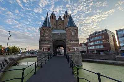 Defend Haarlem: An Interactive Historical Quest Through the City!