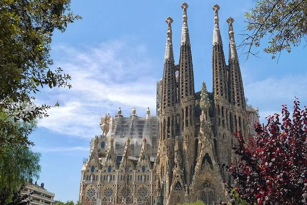 Explore Barcelona in Style: Private Chauffeured Shore Excursion