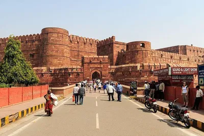 Taj Mahal Day Trip: A Whirlwind Wonder from Bangalore
