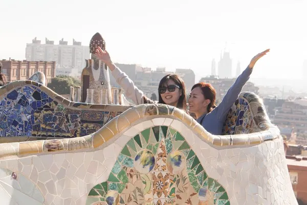 Barcelona's Best: Sagrada Familia, Park Guell & Gothic Tour