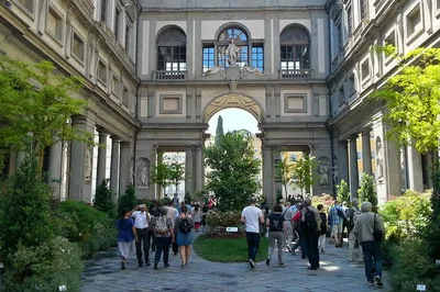 Uffizi Gallery: Priority Access to Renaissance Art Treasures