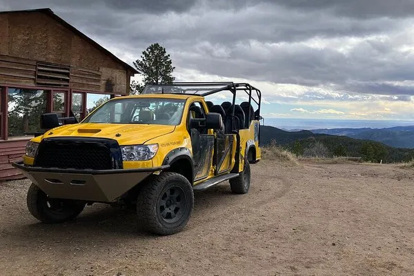 Wildside 4x4 Tour: Thrills & Views in Colorado!