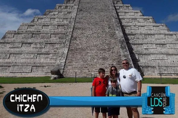 Unforgettable Private Chichen Itza Tour from Cancun: Delve into Mayan History