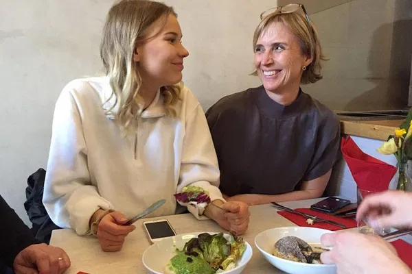 Berlin Food Tour: Neighborhood Bites & Culinary Trends