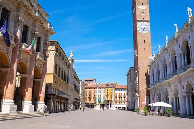 Vicenza Private Tour from Verona: Palladio's City!