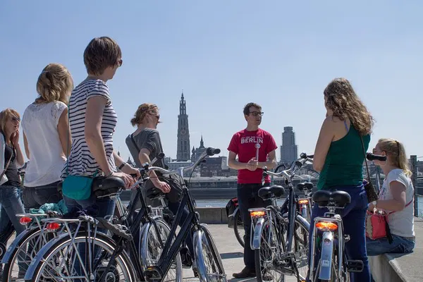 Discover Antwerp's Hidden Gems: A 3-Hour Bike Adventure
