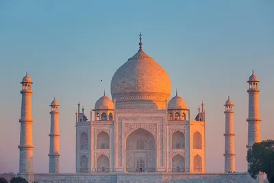 Unveiling Agra's Wonders: A Tailored Full-Day City Tour