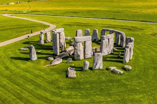 Stonehenge Ticket: Explore Ancient Wonder