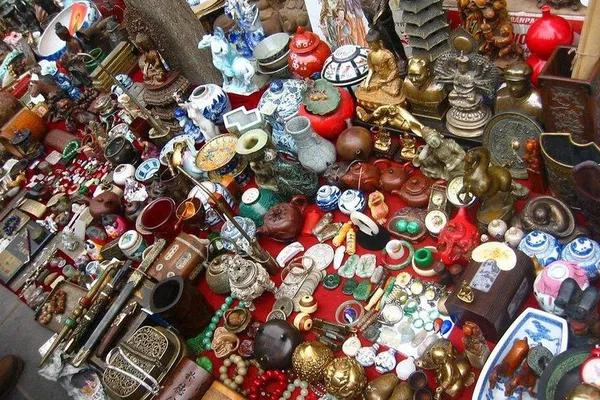 Uncover Shanghai's Hidden Gems: A Personalized Shopping Adventure