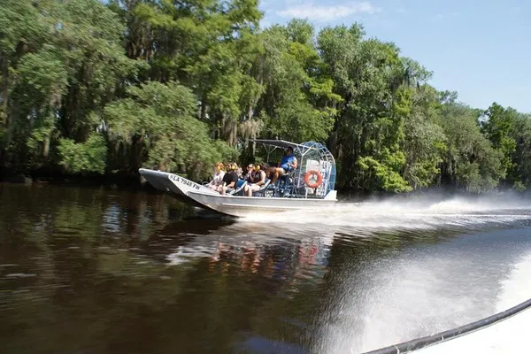 New Orleans Airboat Swamp Tour with Hotel Pickup