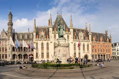 Luxury Ride: Schiphol Airport to Bruges Private Transfer