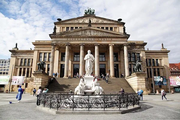 Berlin's Historical Depths: A Private Day Trip from Hamburg