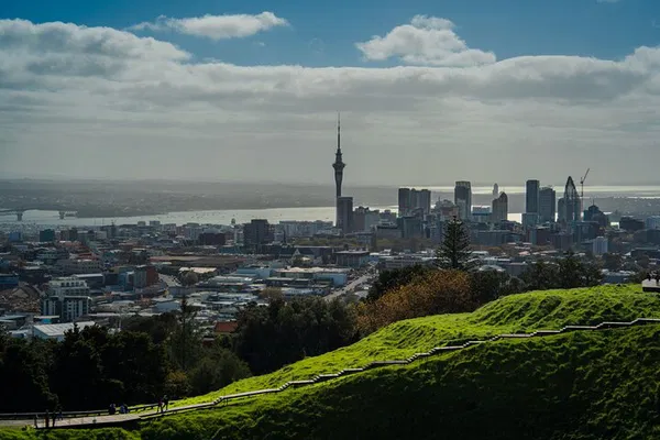 Auckland's Best: Half-Day City Sightseeing Adventure