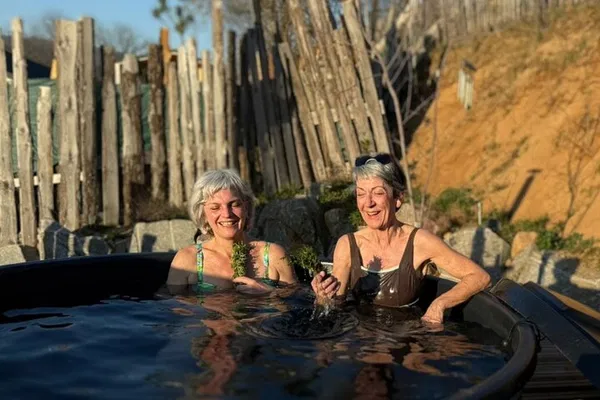 Nordic Bath & Nature Escape: Relaxing Duo Experience