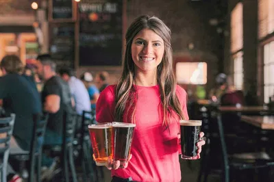 Antwerp Pub Trail: Scavenger Hunt & Pub Crawl Adventure!