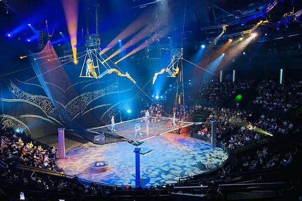 Experience Shanghai's Mesmerizing ERA Acrobatics Show!