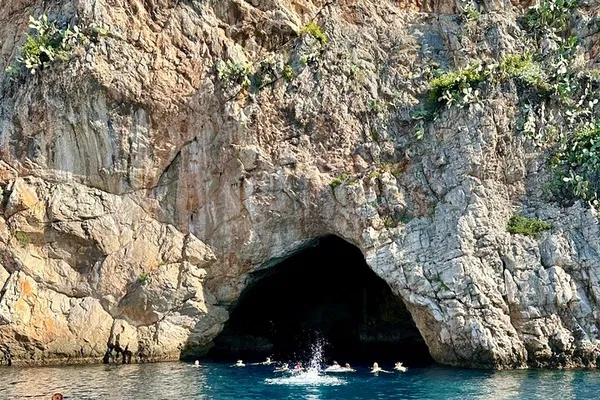 Nice: Mala Cave Boat Tour & Villefranche Stop!