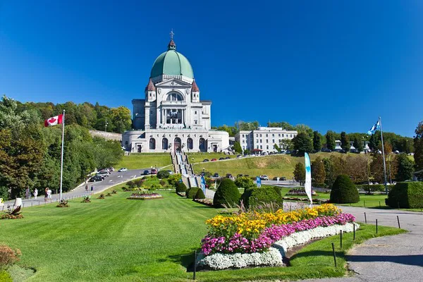 Montreal Tour: River Cruise & Notre Dame Basilica