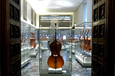 Discover the Art of Violin Making: Stradivari Museum Ticket