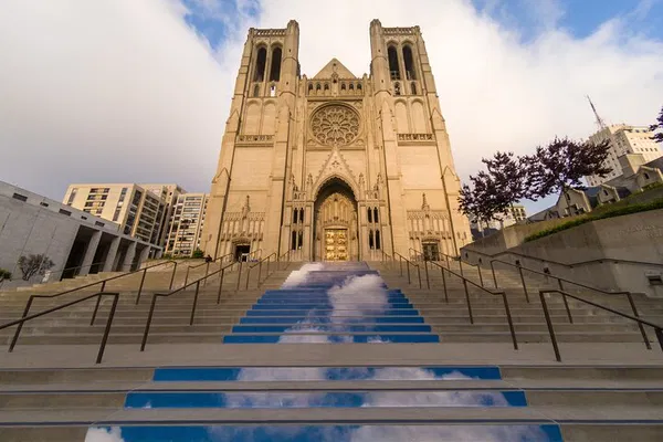 Grace Cathedral: Self-Guided Exploration in San Francisco