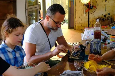 Discover Hoi An: Guided Tour & Lantern Making Adventure