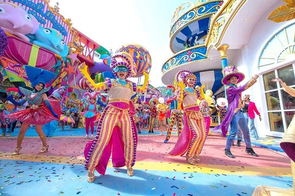 Experience the Magic: Carnival Magic Phuket – A Celebration of Thai Culture!