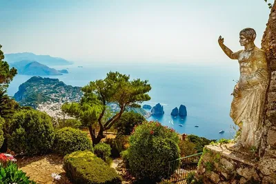 Unveiling Pompeii & Positano: A Roman Day Escape