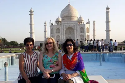 Taj Mahal Day Trip: A Luxurious Journey from Delhi