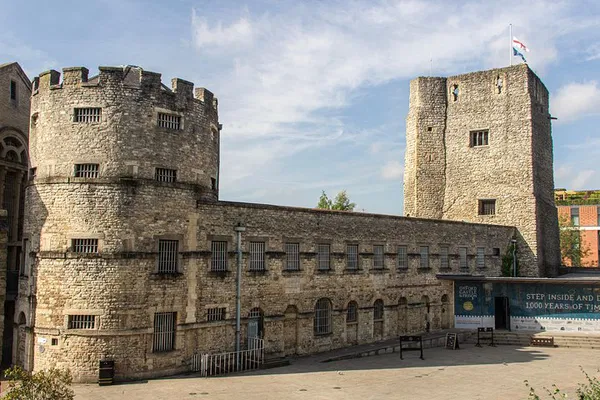 Oxford Castle & Prison: Step Back in Time!