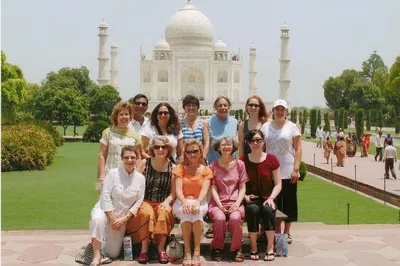 Sunrise & Sunset Spectacle: Private Taj Mahal Overnight Tour