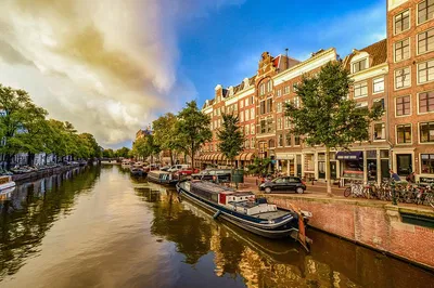 Central Europe 7-Day Tour: Amsterdam, Paris & More!