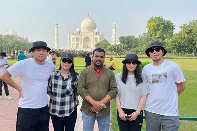 Sunrise Taj Mahal Tour from Delhi by Luxury Car