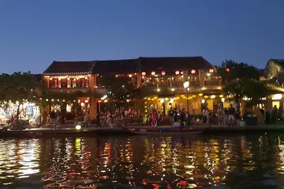 Hoi An's Enchanting Evening: Ancient City, Sampan Ride & Lantern Lights